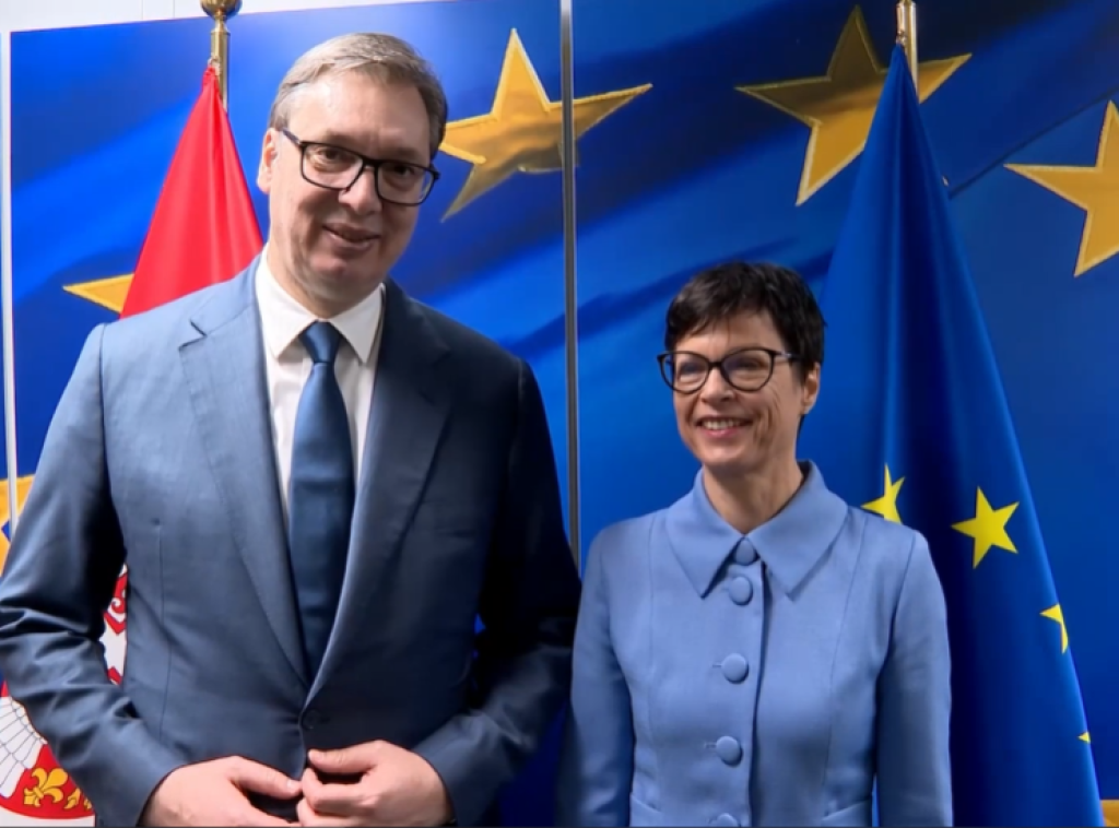 Vucic meets with Kos in Brussels