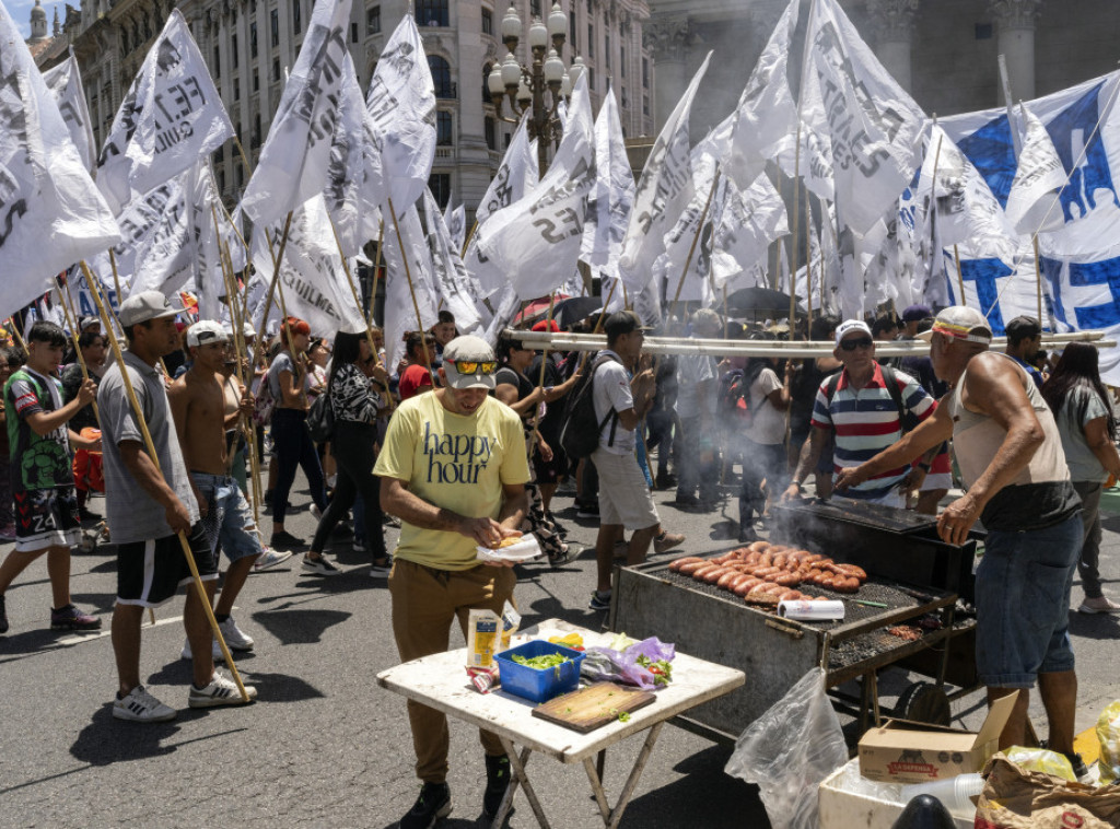 Argentina: Protesti sindikata protiv predsednika Mileja