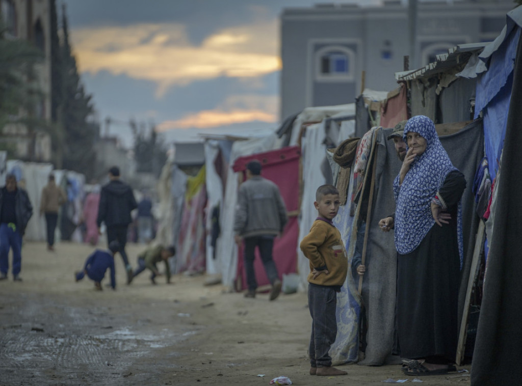 U izraelskom vazdušnom napadu ubijeno najmanje 20 Palestinaca u kampu Nuseirat