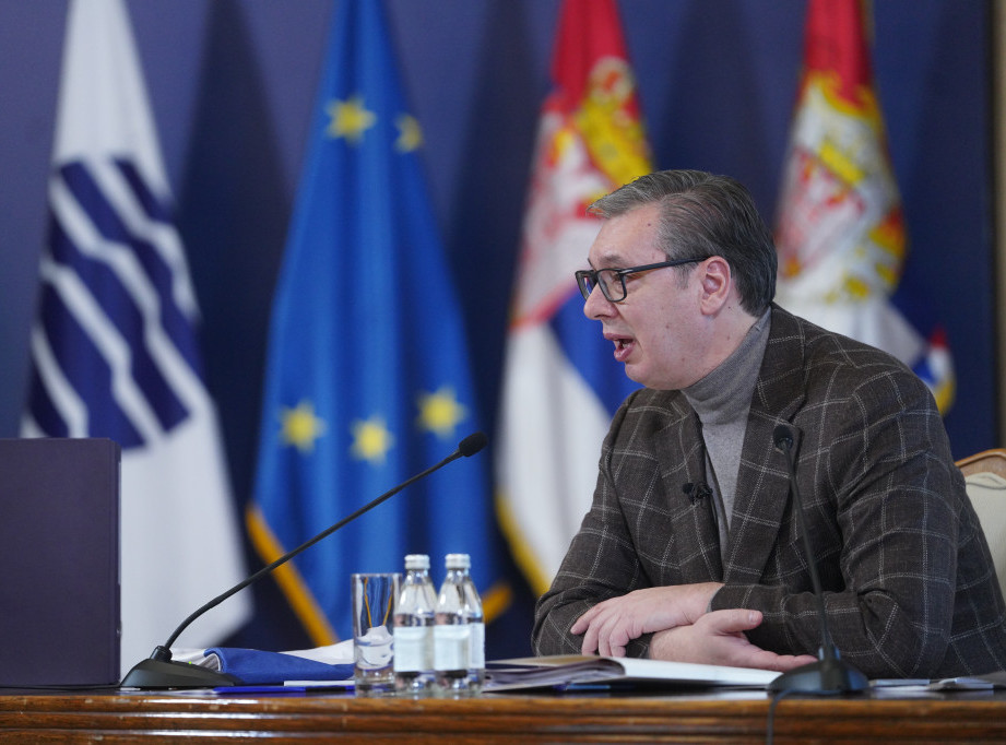 Vučić danas sa ministrom odbrane Kipra Vasilisom Palmasom