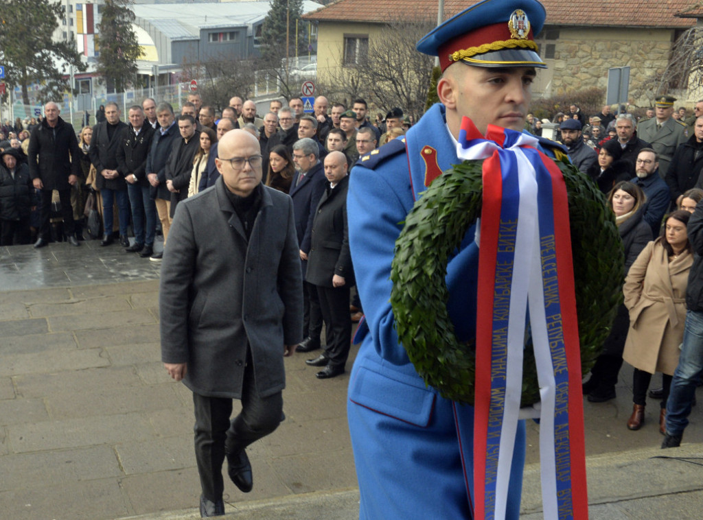 Polaganjem venaca počela ceremonija obeležavanja 110. godišnjice Kolubarske bitke, prisustvuje Vučević