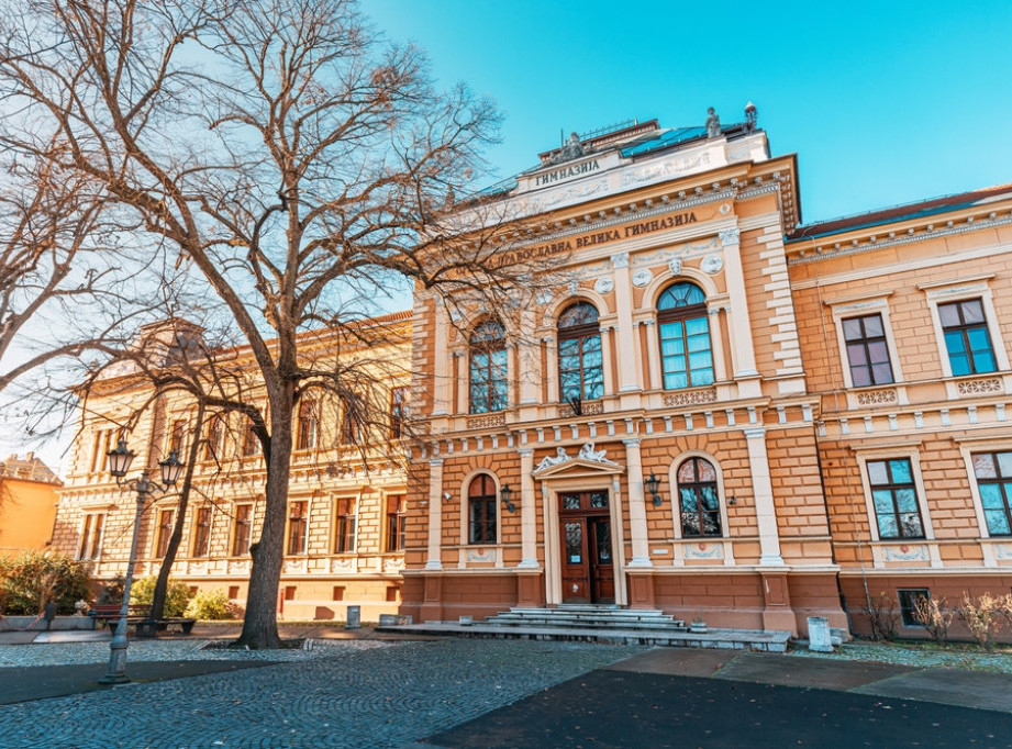 Novi Sad: Đaci blokirali Gimnaziju Jovan Jovanović Zmaj, izneli pet zahteva