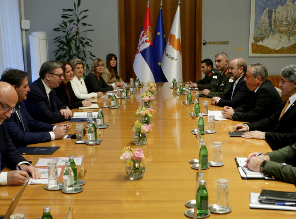 Vucic receives Cypriot defence minister