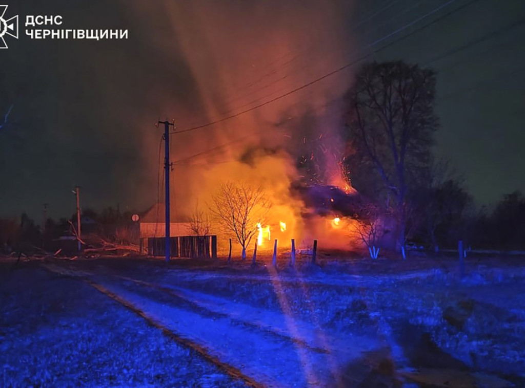 Raketni udar na Kijev, povređene najmanje dve osobe, požari na više lokacija