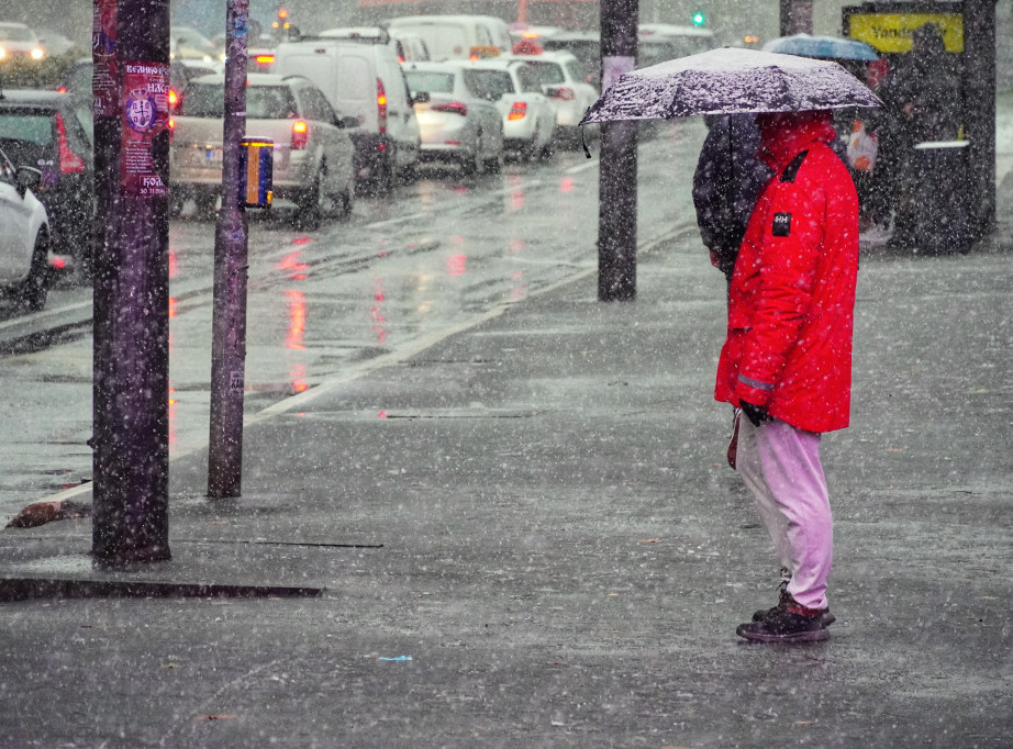 Danas kiša, na planinama sneg, temperatura do 13 stepeni