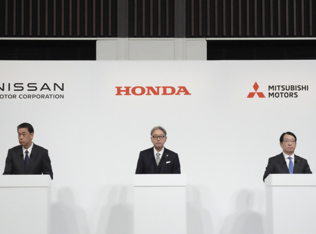 Japanski proizvođači automobila Nisan i Honda započeli pregovore o spajanju u holding