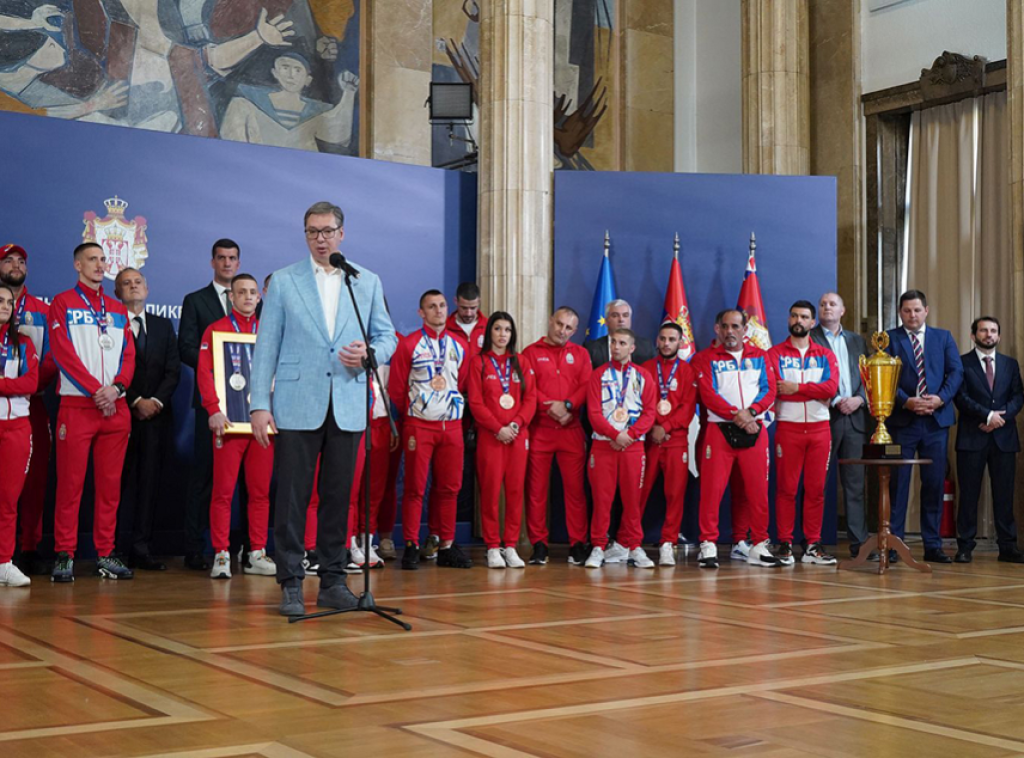 Novopazarski bokseri pružili podršku predsedniku Srbije Aleksandru Vučiću