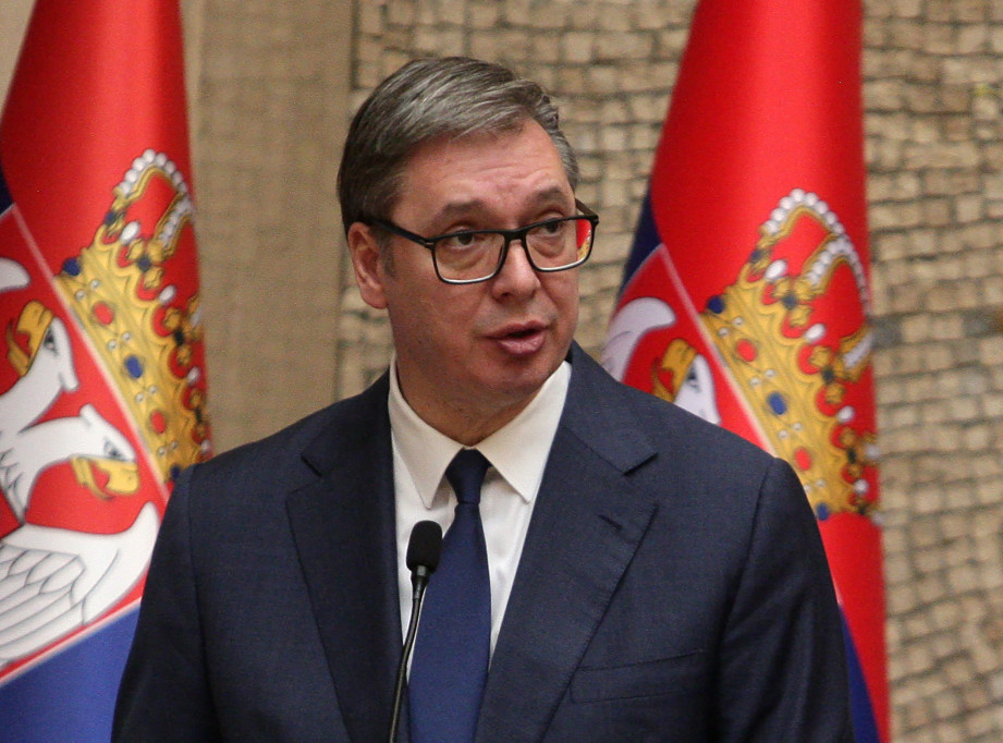 Vučić građanima Srbije poželeo srećnu Novu godinu