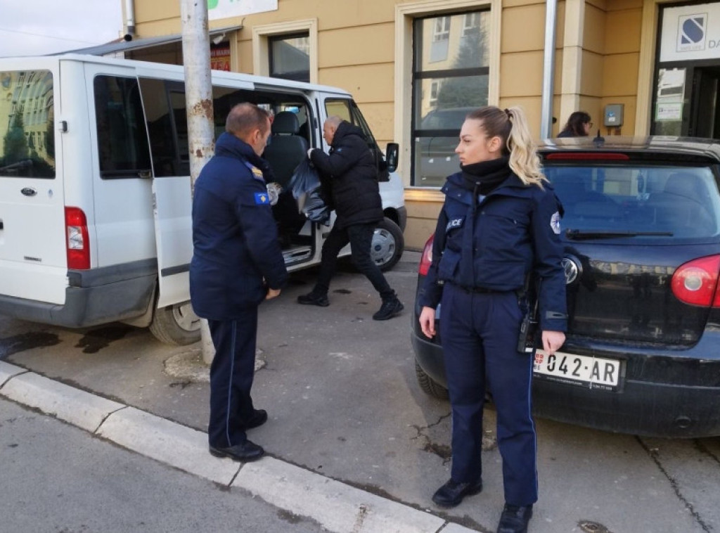 Pristina's special police raids K Mitrovica building of Serbian urban planning enterprise