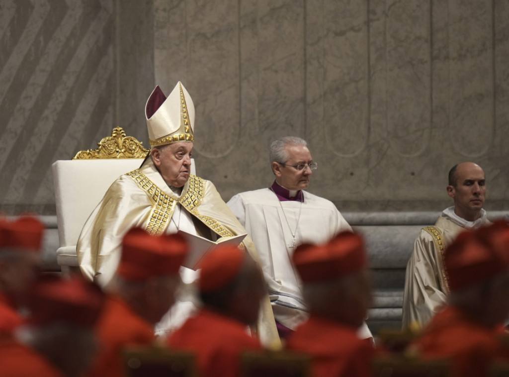 Papa pohvalio pripadnike Švajcarske garde zbog strpljenja prema posetiocima Vatikana