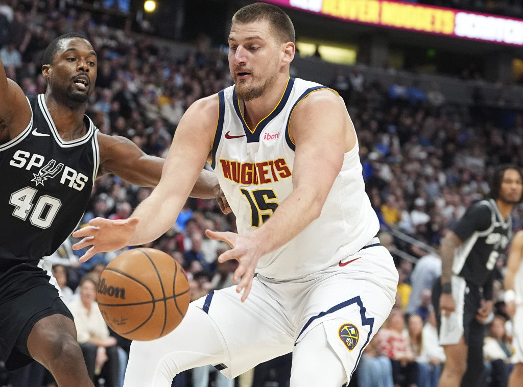 San Antonio bolji od Denvera, Jokić zabeležio 41 poen, 18 skokova i devet asistencija