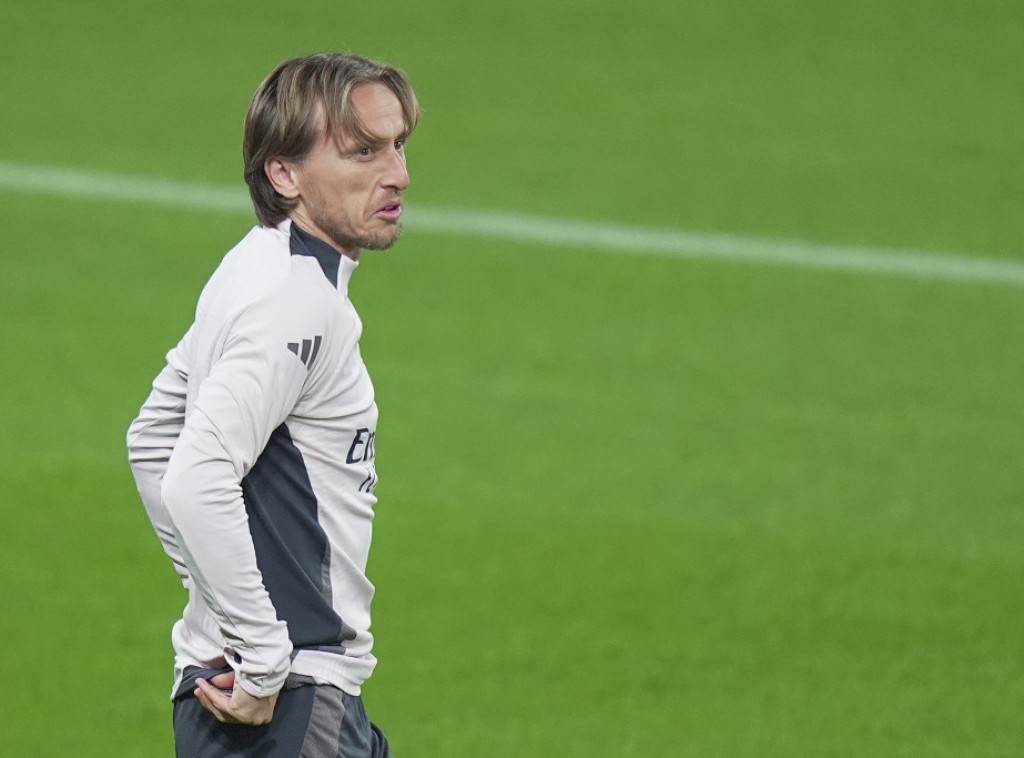 Fudbaler Reala Luka Modrić propušta polufinale Superkupa Španije zbog virusa