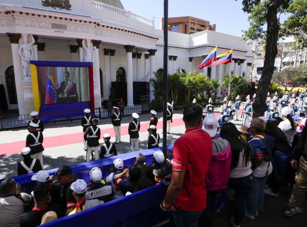 Maduro položio zakletvu za treći mandat uprkos protestima