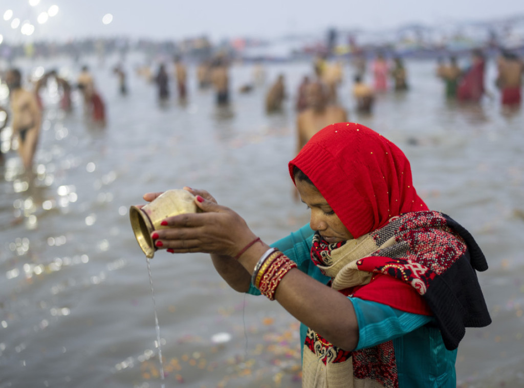 U Indiji počeo šestonedeljni hinduistički festival Maha Kumbh Mela