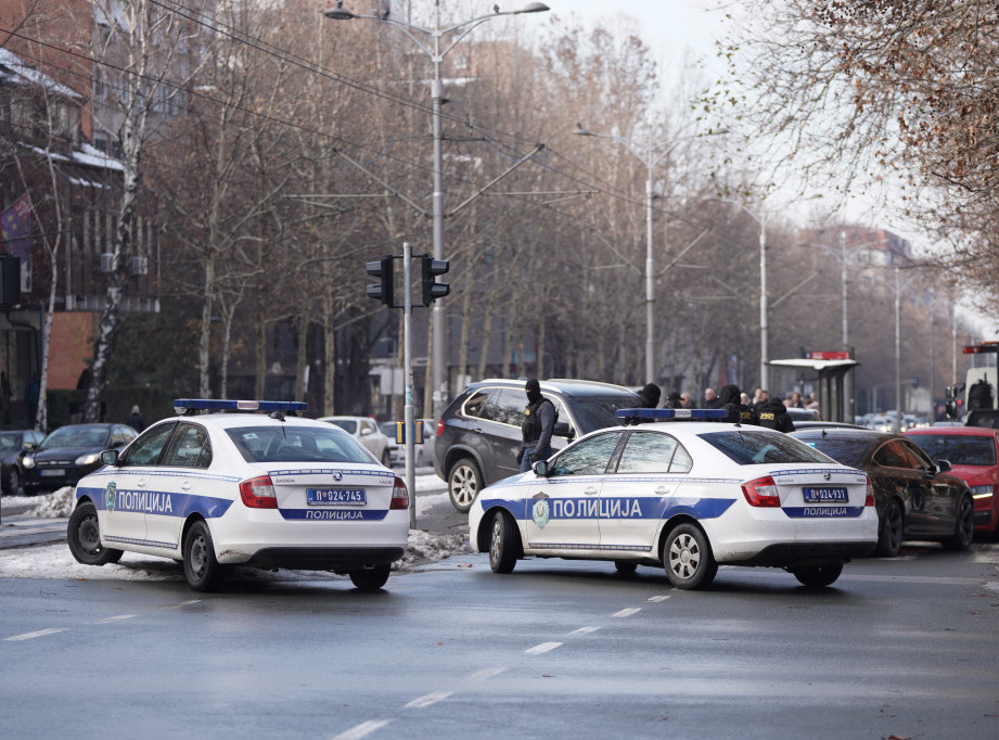 MUP: Pronađen vozač koji je vozilom udario devojku na uglu Ruzveltove