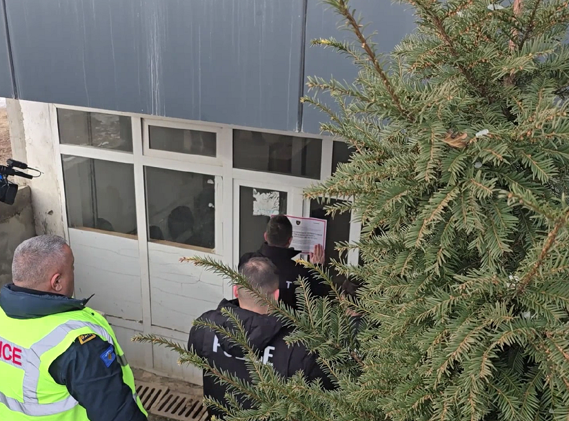 So-called Kosovo Police raid buildings of Serbian gov't institutions south of Ibar River