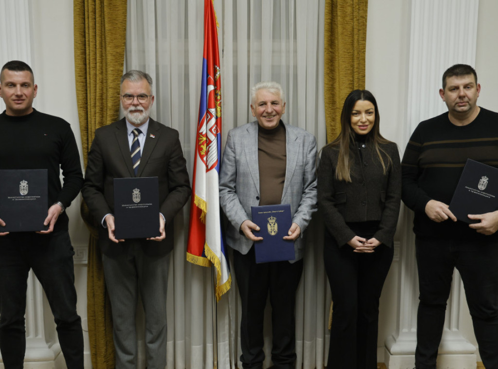 Ristić, Anđelković i predstavnici sindikata Pošte Srbije potpisali kolektivni ugovor