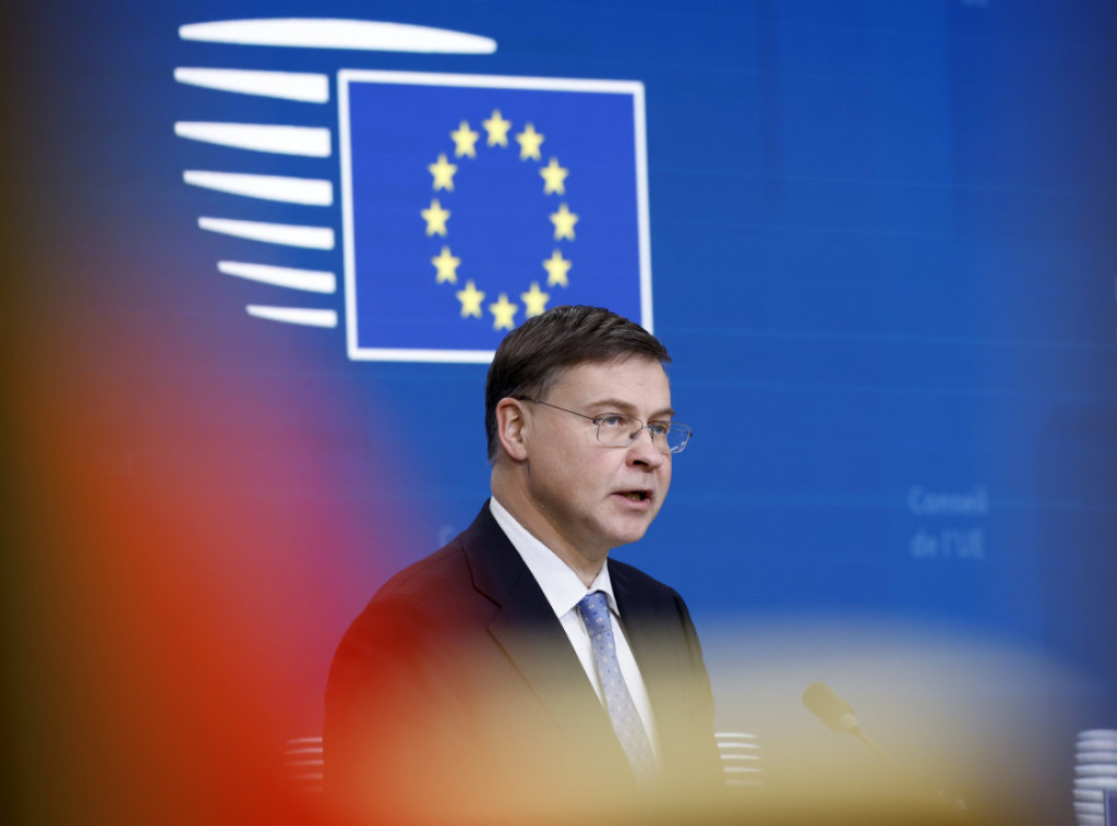 Dombrovskis: EU će proporcionalno odgovoriti na sve carine SAD