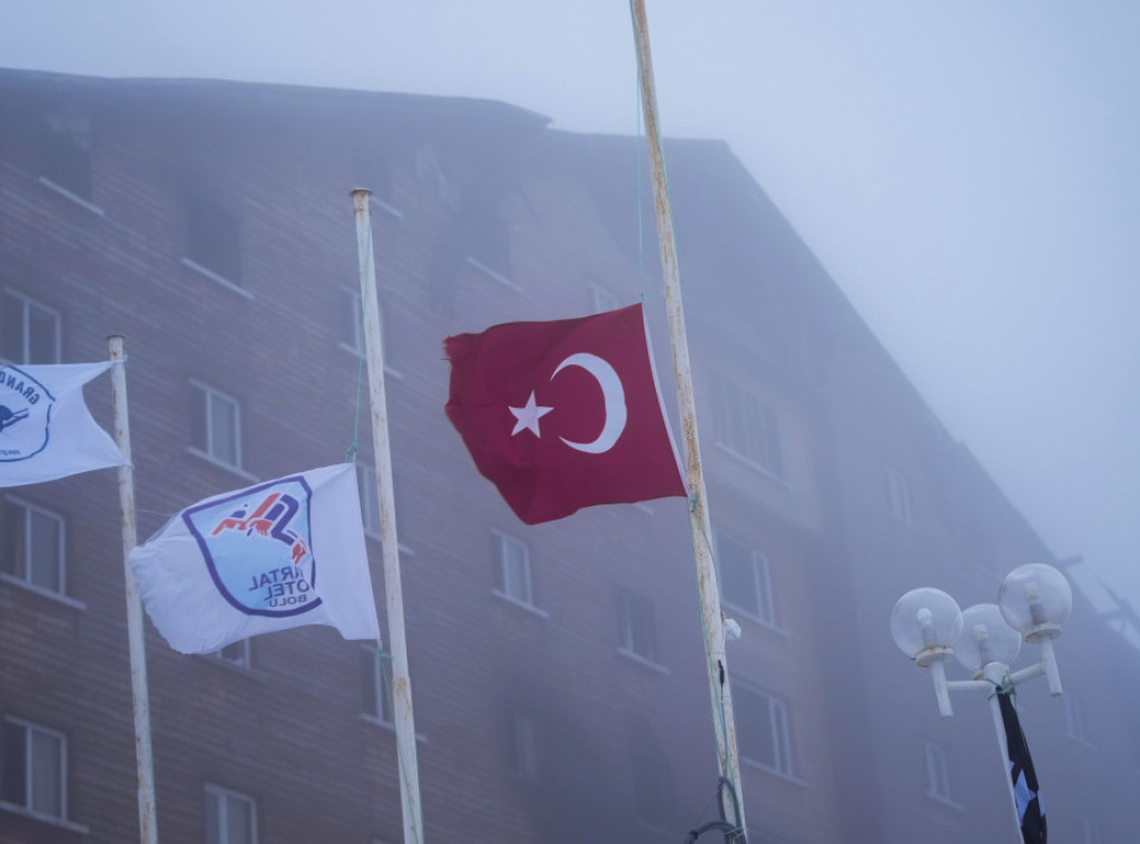 Zbog požara u hotelu u Turskoj privedeno 11 osoba, istraga se nastavlja