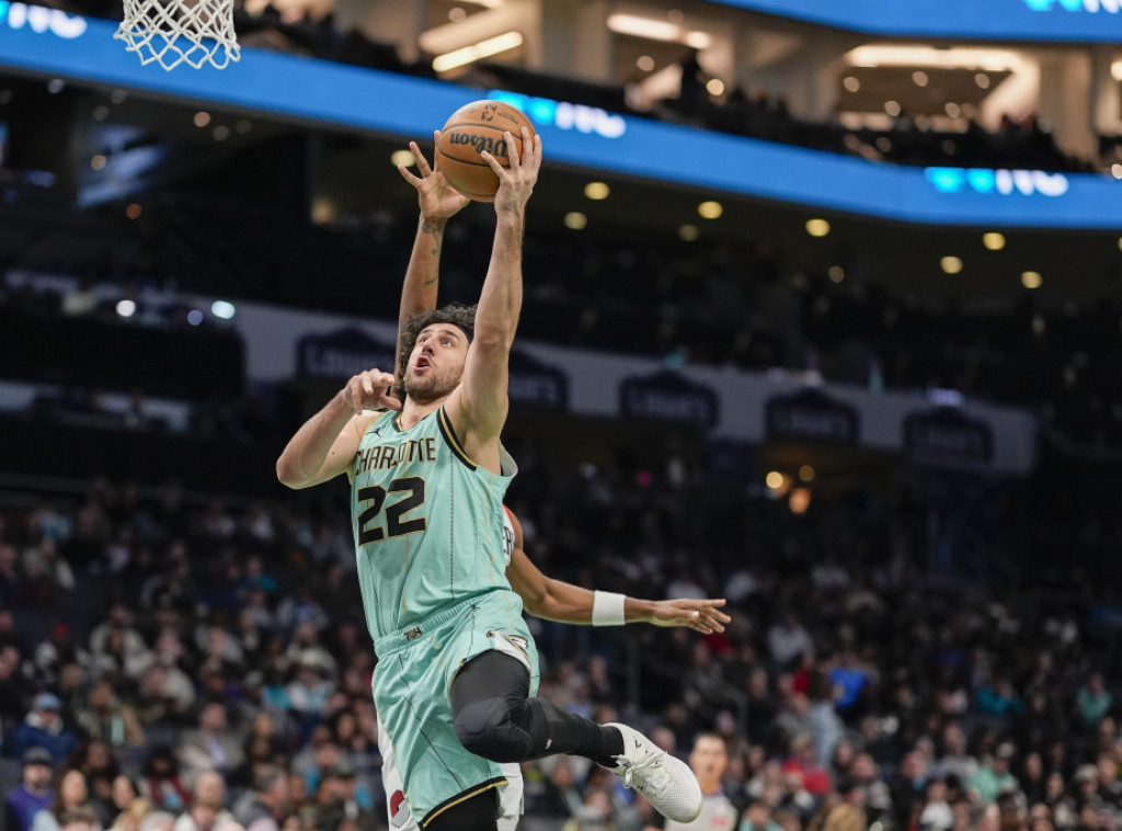 NBA: Srpski košarkaš Vasilije Micić postigao 12 poena u porazu Memfisa