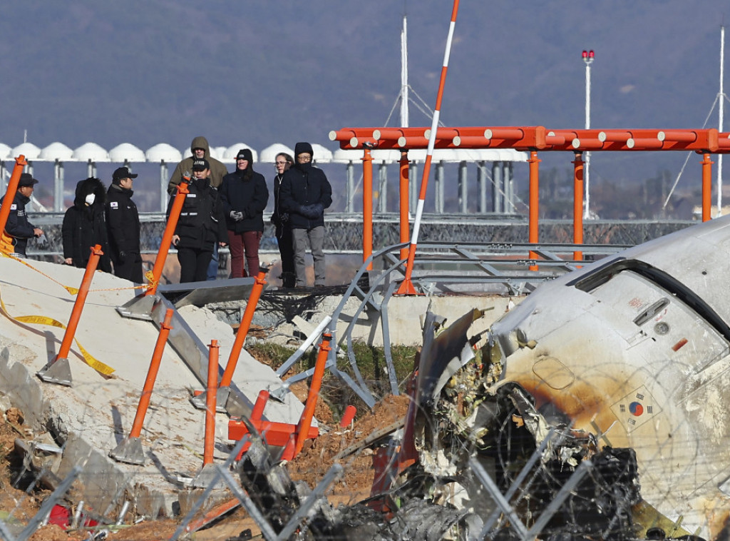 J.Koreja: Za avionsku nesreću u kojoj je poginulo 179 osoba krive price