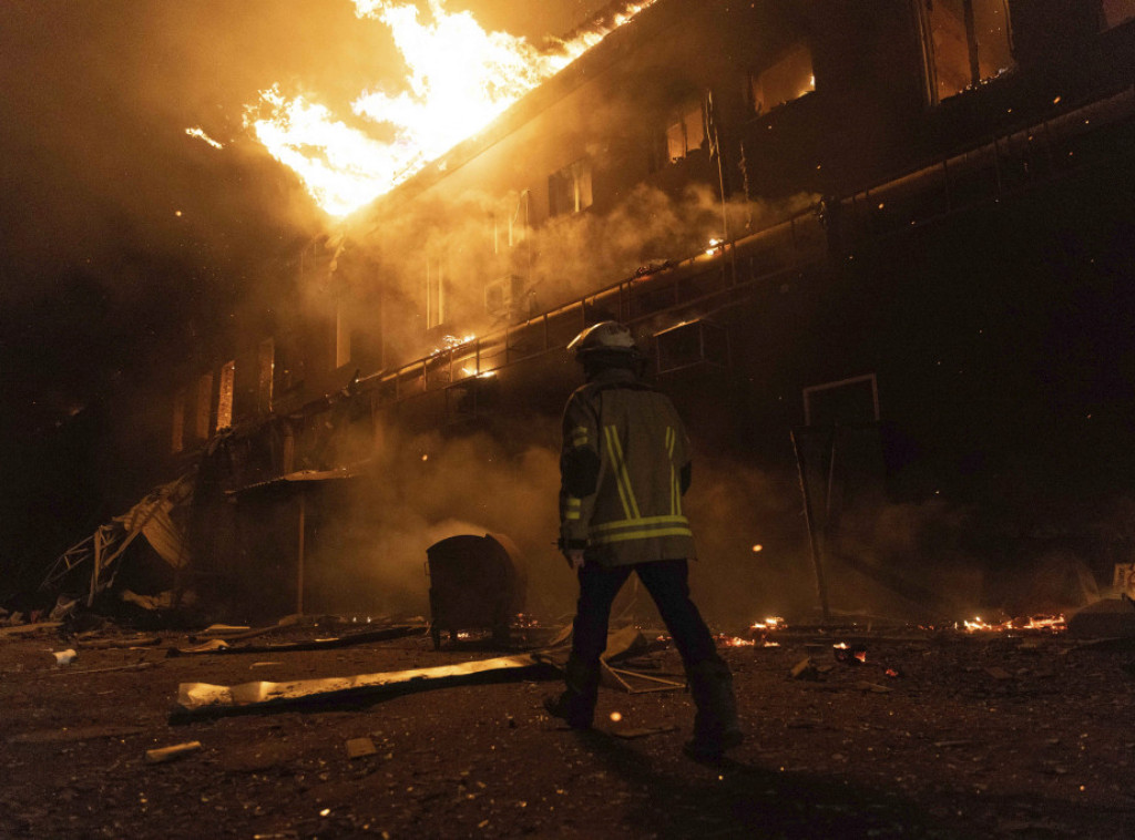 Četiri osobe povređene u vazdušnom napadu u Harkovu