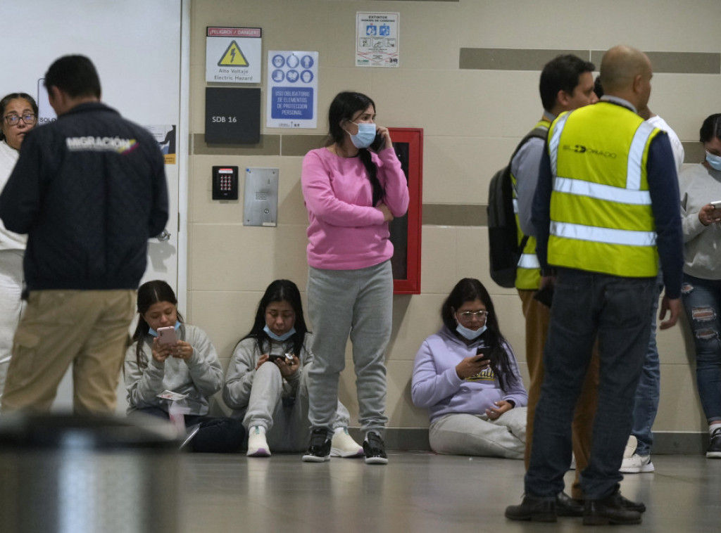 U Bogotu doleteo prvi avion sa Kolumbijcima deportovanim iz SAD