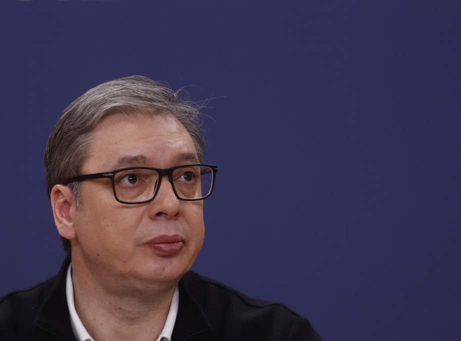 Vucic pardons 13 people detained during blockades