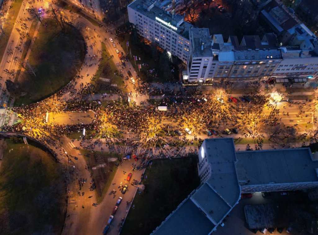 Novi Sad: Završena blokada Varadinskog i Žeželjevog mosta, Most slobode ostaje blokiran