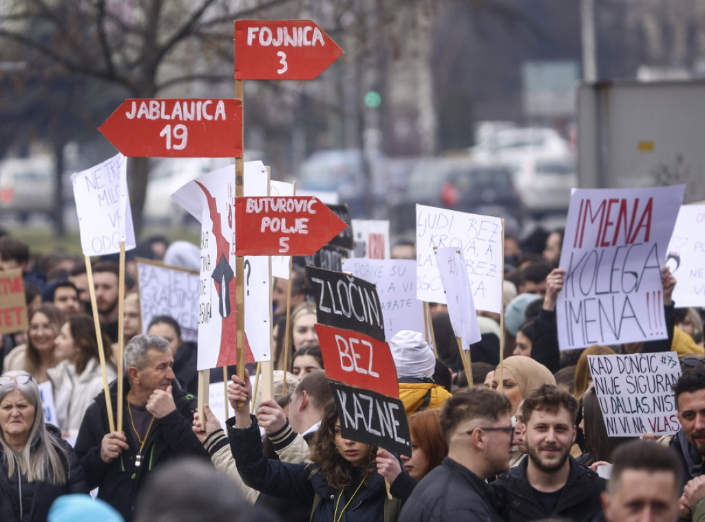 FBiH: Učesnici protesta u Sarajevu traže odgovornost za žrtve poplava u Jablanici