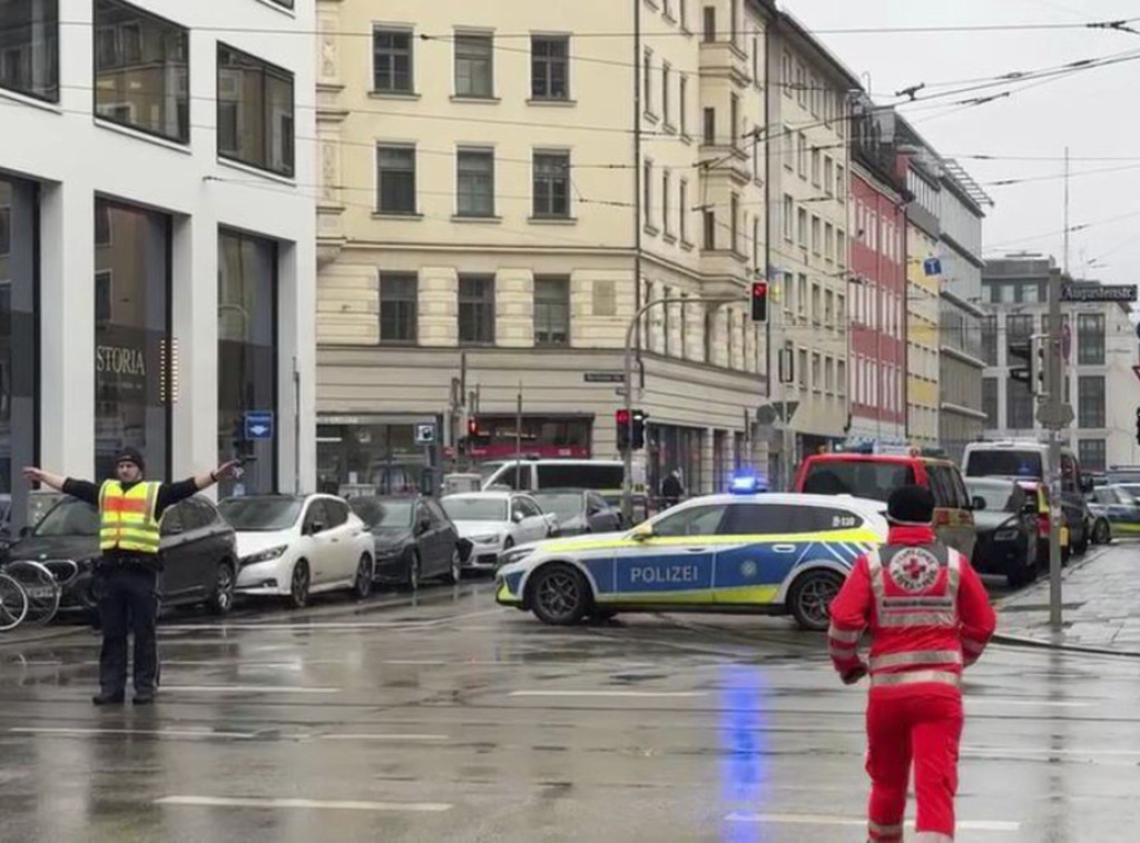 Minhen: Automobil uleteo u masu ljudi, povređeno 15 osoba, vozač uhapšen