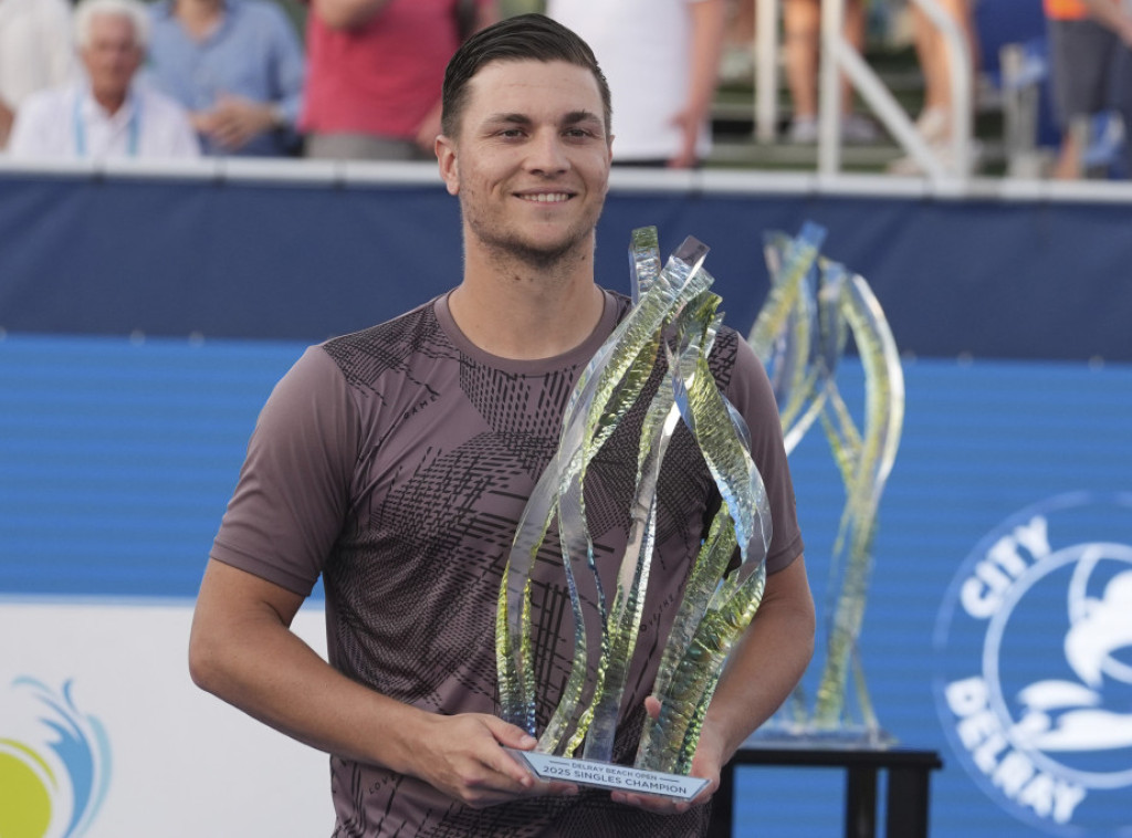 Srpski teniser Miomir Kecmanović osvojio ATP turnir u Delrej Biču