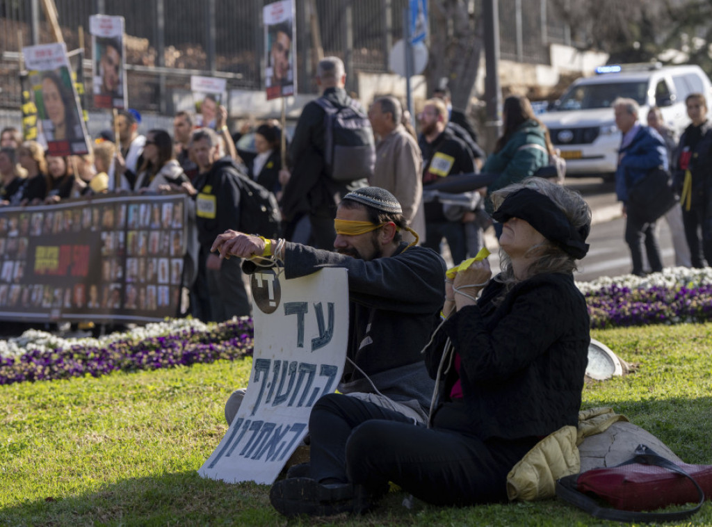 Porodice talaca na protestu u Izraelu povodom 500 dana od njihovog zarobljavanja