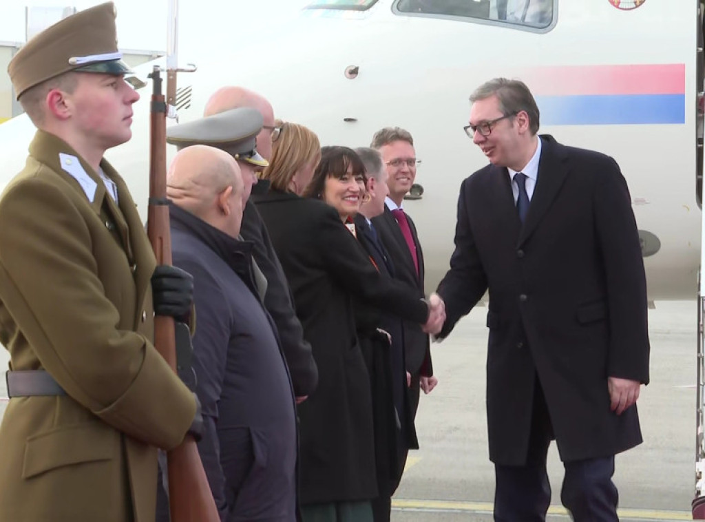 Počela ceremonija na kojoj će Vučiću biti uručen Veliki krst Ordena za zasluge