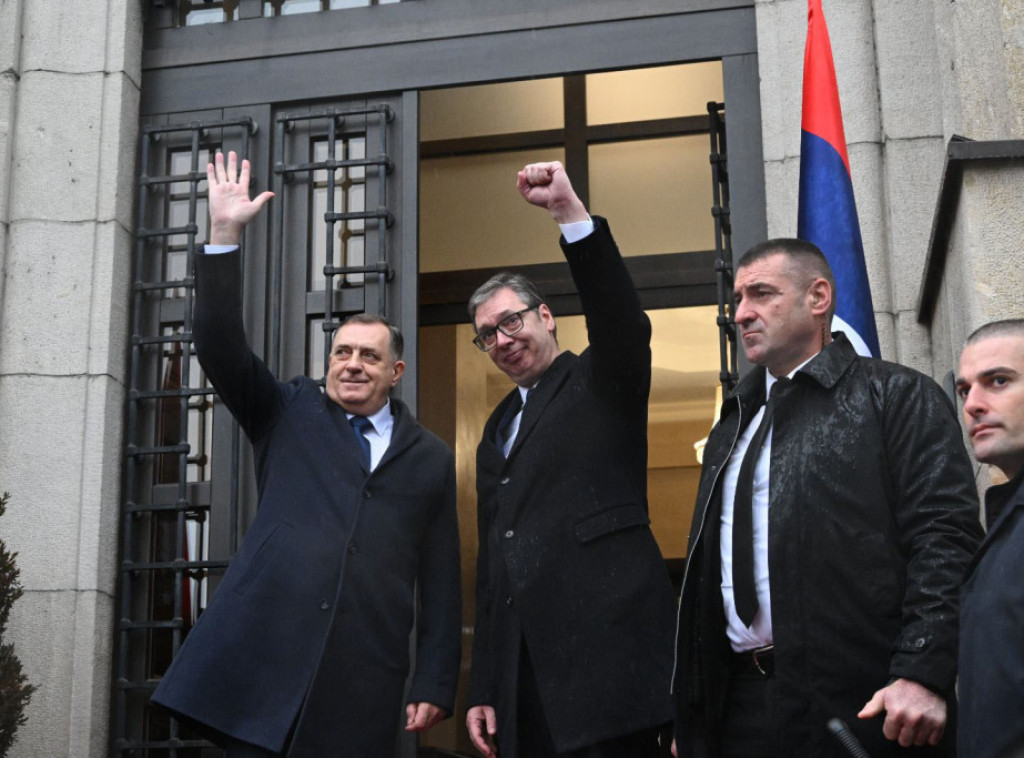 Dodik tells Vucic to urgently come to Banjaluka