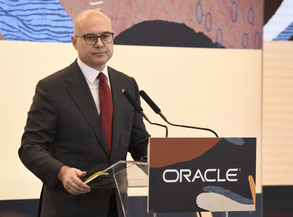 Vucevic: Serbia to cooperate with Oracle to attract foreign investment