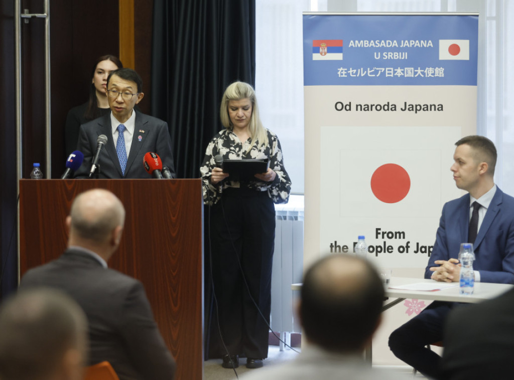 Ambasador Japana potpisao ugovore o donacijama sa pet gradova i opština u Srbiji