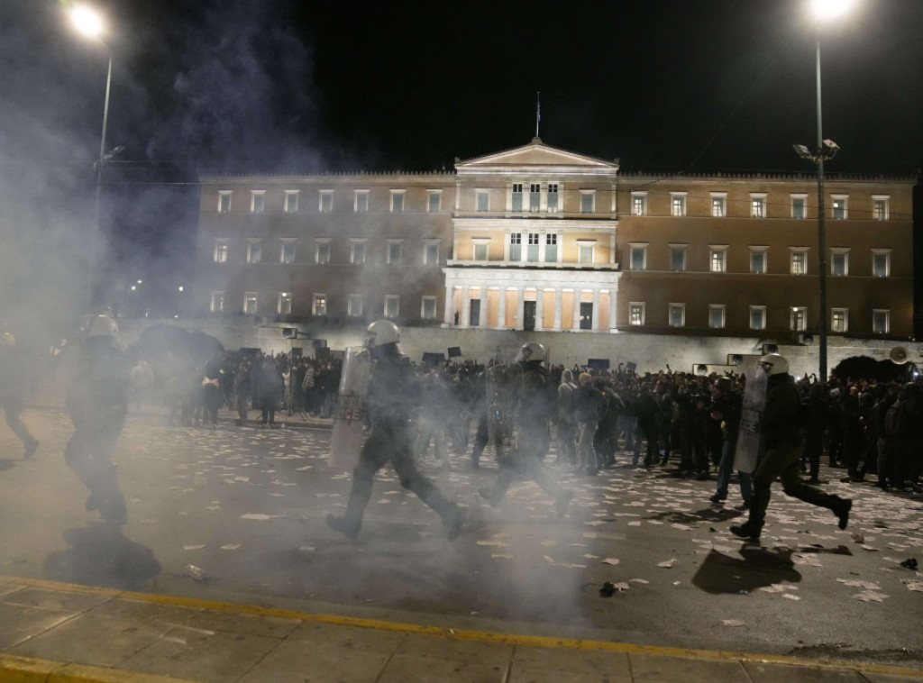 Atina: Sukob policije i demonstranata na protestu zbog železničke nesreće