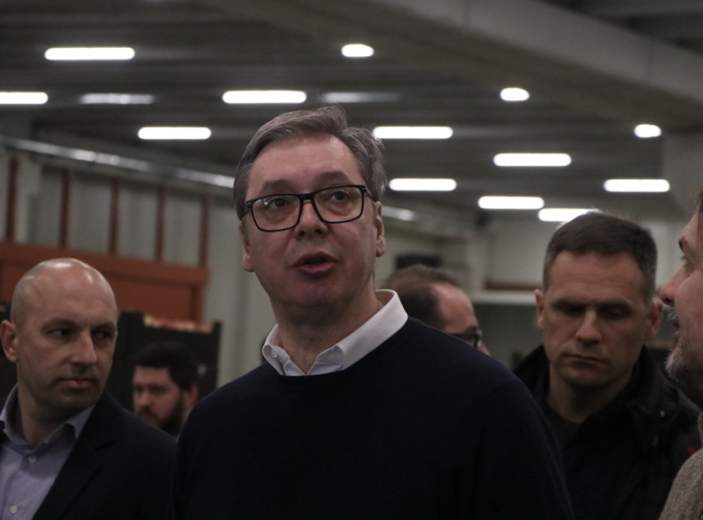 Vučić u Vršcu obišao kompaniju "Celanova agro"