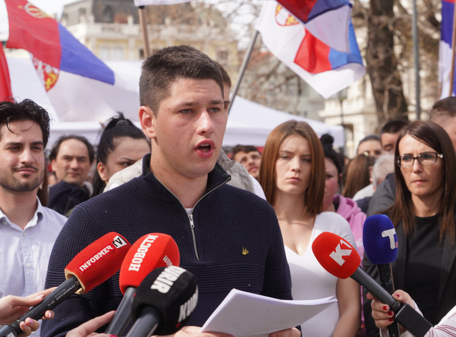 Student Miloš Pavlović: Broj studenata u Pionirskom parku se povećava, samo želimo da učimo