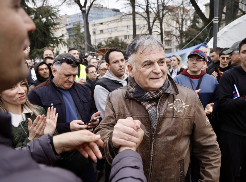 Branislav Lečić: Podržavam ideju studenata koji žele da uče, Srbija napadnuta spolja i iznutra